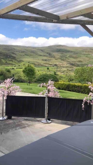 Mountain House Omeath Near Carlingford Villa O Meith Exterior foto